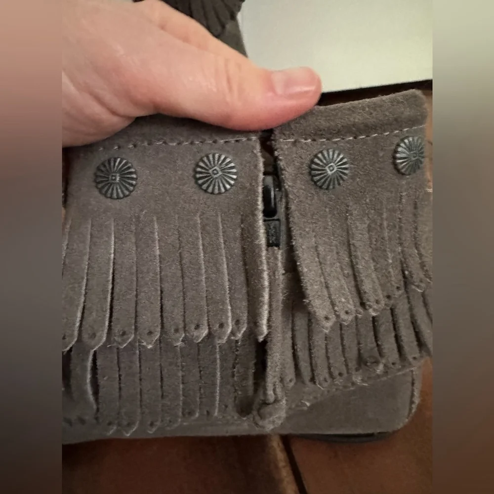 Minnetonka Suede Fringe Ankle Boots Boho Western Women’s 7.5